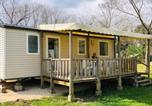 Location vacances Massillargues-Attuech - Spacieux Mobil-home 3 Chambres avec Terrasse - Api-1-52-444-1