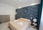 Location vacances  Ville métropolitaine de Naples - P.C. Boutique H. De Gasperi, Napoli Centro, by Clapa Group-3