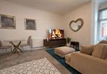 Location vacances  Gare de Morecambe - New Bright 1-Bed Flat Rear Access & Parking-4