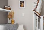 Location vacances Calgary - Bright and Welcoming Mount Pleasant Home, near Dt-4