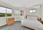 Location vacances Toowong - Tranquil 3-Bed Unit with Lush Garden Views-3