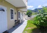 Location vacances  St. Vincent  - 5 mins walk from Kingstown! - Mckies Hill Suite #1 - Your Home Away from Home-1