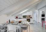 Location vacances Riva del Garda - Loft & Jacuzzi - Happy Rentals-4