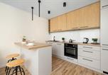 Location vacances Katowice - Przytulny Jasny Apartament z Balkonem by Noclegi Renters-3