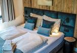 Location vacances Arriach - Stylish Loft Apartment with Mountain View near the Lake-4