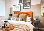 Location vacances  Gare de Newport - Templer Mill by Solace Stays 2 Shower Rooms-1