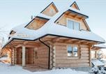 Location vacances  Parc National des Tatras - Comfortable holiday home in a mountain style-1