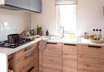 Location vacances Plonéour-Lanvern - Mobil home avec terrasse pour 4 personnes - Api-1-52-997-2