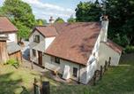 Location vacances  Gare de Redditch - Fern Cottage-1