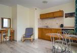 Location vacances Kołobrzeg - Apartamentyprzymorzu Wschód Słońca Olymp z basenem-4