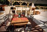 Location vacances Caumont-sur-Durance - Appartement charmant près du centre d'Avignon, 60m², piscine-2
