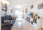 Location vacances Cabanes - 2 Bedroom Lovely Apartment In Cabanes-4