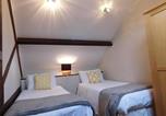 Location vacances Norwich - Quiet courtyard Lodge5, outside seating & parking-3