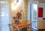 Location vacances Urbino - 3 Bedroom Awesome Apartment In Peglio-4