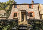 Location vacances Arnside - Rock Cottage-1