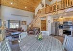 Location vacances Hill City - 5 Miles from Mt- Rushmore with private hot tub-4