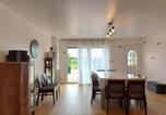 Location vacances  Eure-et-Loir - Maison spacieuse avec piscine à La Bazoche-Gouet-4