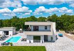 Location vacances Lac bleu - Villa Marieta: Your Luxurious Retreat in Makarska Hinterland-2