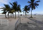 Location vacances Guarujá - Biwa Condomínio cm Piscina, 1garagem, Wi-Fi 300 Mega, Central de vigilância remota , Centro do Guarujá, próximo à Praia da Enseada e próx do Comércio, horários check-in e check-out flexíveis-1