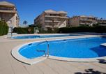 Location vacances Torredembarra - At058 Comunidad con 2 piscinas, a 5 min a pie de la playa-1