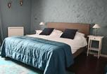 Hôtel Rouvres-en-Xaintois - Chambre Bleue confortable à la ferme avec petit-déjeuner - Fr-1-589-748-2