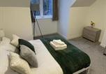 Location vacances Southend-on-Sea - 34d Genesta Road - Apartment with Balcony Sea Views with parking - Sleeps 4-3