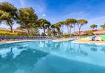Location vacances Calvisson - Maison cosy avec piscine partagée à Calvisson-3