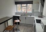 Location vacances Horley - Rentunique Nimrod House 2 bed ample parking-3