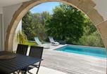 Location vacances Urrugne - Charmant T3 avec piscine et parking dans maison basque - Fr-1-239-927-1