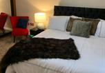 Location vacances Southend-on-Sea - Apartment - Sleeps 4 & Free Parking-1