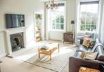 Location vacances Monkton Combe - Beautiful Georgian One Bedroom Apartment-1