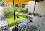 Location vacances Orbey - Studio romantique avec baignoire balnéothérapie duo et jardin proche de Colmar et Kaysersberg pour 2 personnes-4
