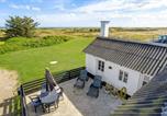 Location vacances Torup Strand - Beautiful Home In Fjerritslev With Kitchen-2