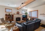 Location vacances Olympia - Central Charm with Office & Peaceful Yard-2