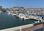 Location vacances Dives-sur-Mer - Bel Appartement Duplex 4 pièces avec Vue sur Port et Terrasse - Fr-1-487-314-4