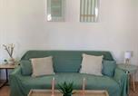 Location vacances Vauvert - Studio cosy avec clim 33m2-2