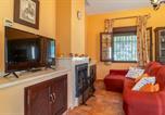 Location vacances Higuera de la Sierra - Lovely Home In Minas Del Castillo De-4