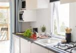 Location vacances Roquebrune-sur-Argens - Mobil-home avec Terrasse à Roquebrune-sur-Argens - Api-1-52-984-2