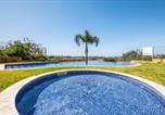 Location vacances Faro - Flat with Pool Marina and Sea View-2
