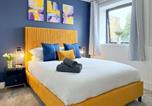 Location vacances Norwich - Luxury Norwich City Centre Apartment - Free Parking-2
