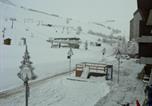 Location vacances Fontcouverte-la-Toussuire - Studio confortable au coeur du Corbier avec piscine - Fr-1-267-197-3
