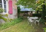 Location vacances  Allier - Gîte familial près de la nature et randonnées - Fr-1-489-518-2