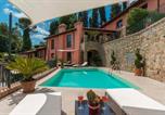Location vacances  Province de Pistoia - Villa Le Panteraie con piscina-1