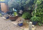 Location vacances Horley - Da Vinci Guest House & Guest Parking, A Real Gem-2