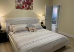 Location vacances Niagara-on-the-Lake - Luxury Cottage with King Bed Private Yard Bbq Deck Gazebo-4 minutes to The Falls-2