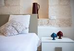 Location vacances  Province de Brindisi - Le Bianche Suites Ostuni-1