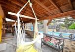 Location vacances Villeneuve-la-Comptal - Authentique Maison Piscine-2