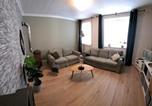 Location vacances Russbach am Pass Gschütt - Xl Large cosy Apartments Villa Goisern nearly Hallstatt & Bad Ischl-1