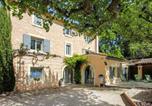 Location vacances Malemort-du-Comtat - Cozy Home In Villes Sur Auzon-1