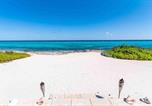 Location vacances  Grand Cayman - Thatch Hill - Renovated Beach House with Pool, Short Walk to the Rum Point Club-4